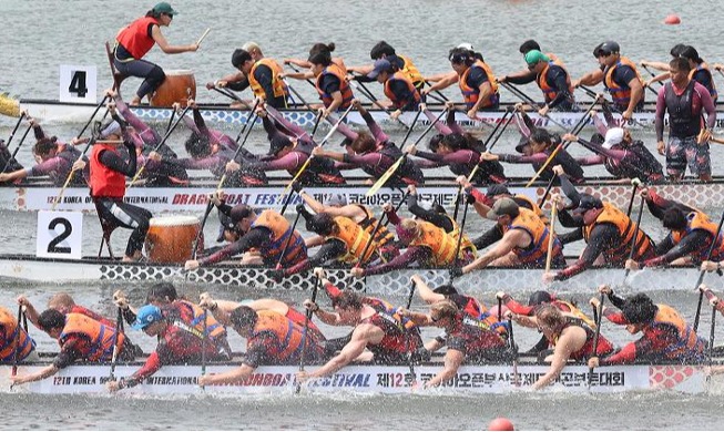 Dragon boats powering forward