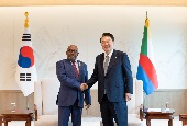 Korea-Comoros summit (June 2024)