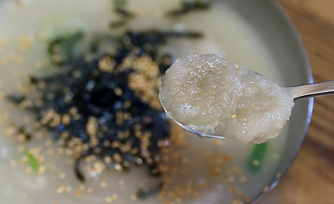 Gangwon-do delicacy: potato <i>ongsimi</i> from Gangneung